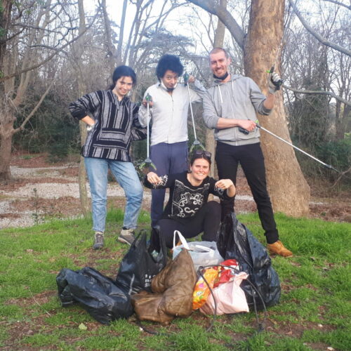 ramasser des déchets - GreenMinded - cleanwalk - fillthebottle - ramassage déchets nature plage parc ramasser des déchets - GreenMinded - cleanwalk - fillthebottle - ramassage déchets nature plage parc