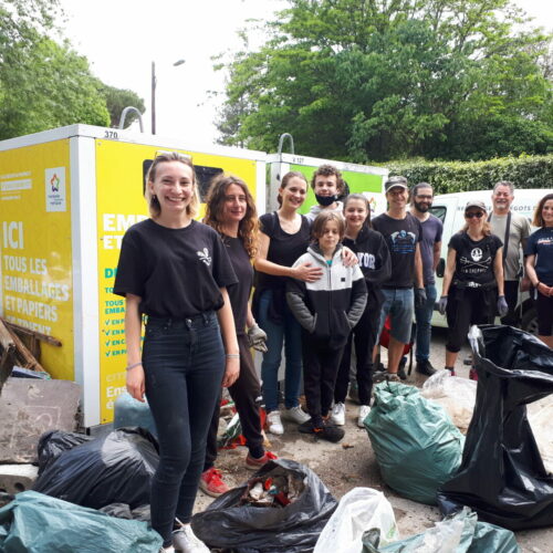 ramasser des déchets - GreenMinded - cleanwalk - fillthebottle - ramassage déchets nature plage parc ramasser des déchets - GreenMinded - cleanwalk - fillthebottle - ramassage déchets nature plage parc
