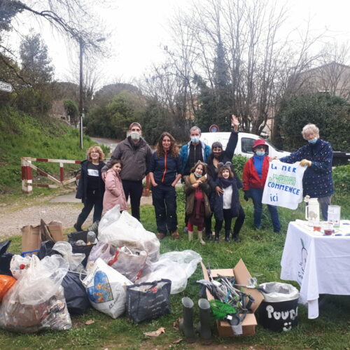 ramasser des déchets - GreenMinded - cleanwalk - fillthebottle - ramassage déchets nature plage parc ramasser des déchets - GreenMinded - cleanwalk - fillthebottle - ramassage déchets nature plage parc